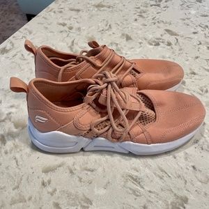 Fabletics Brookside Performance Sneakers Size 8.5